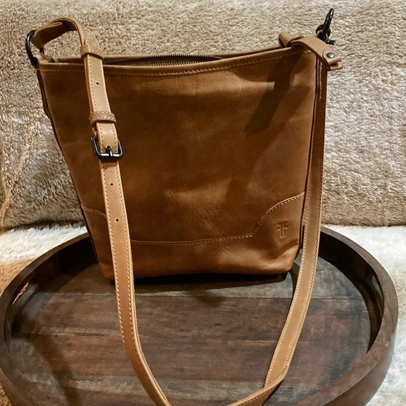 NEW with Tags FRYE Small Melissa Hobo” - Picture 1 of 6